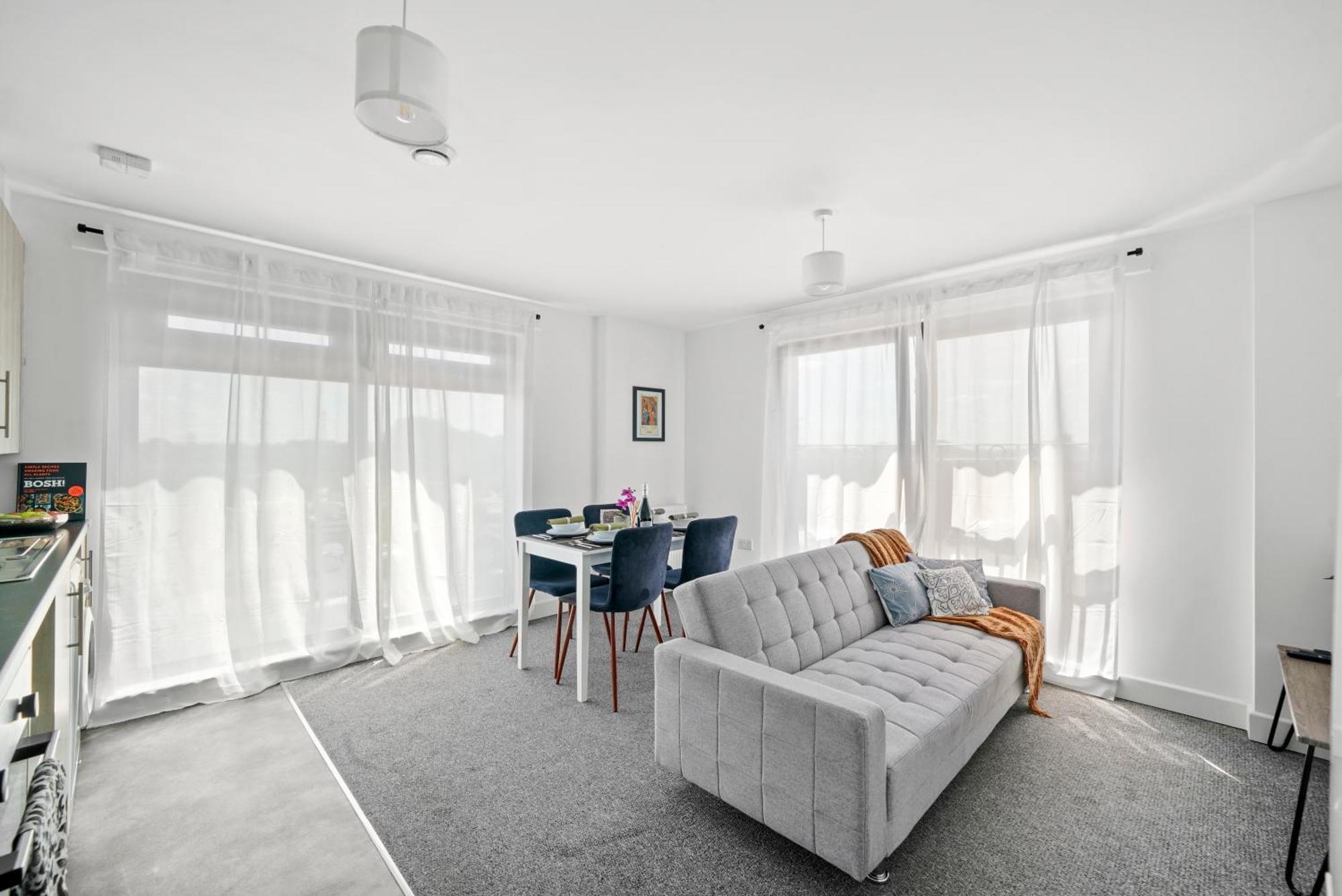 One And Two Bed Apartments Slough Near Heathrow Colnbrook ภายนอก รูปภาพ