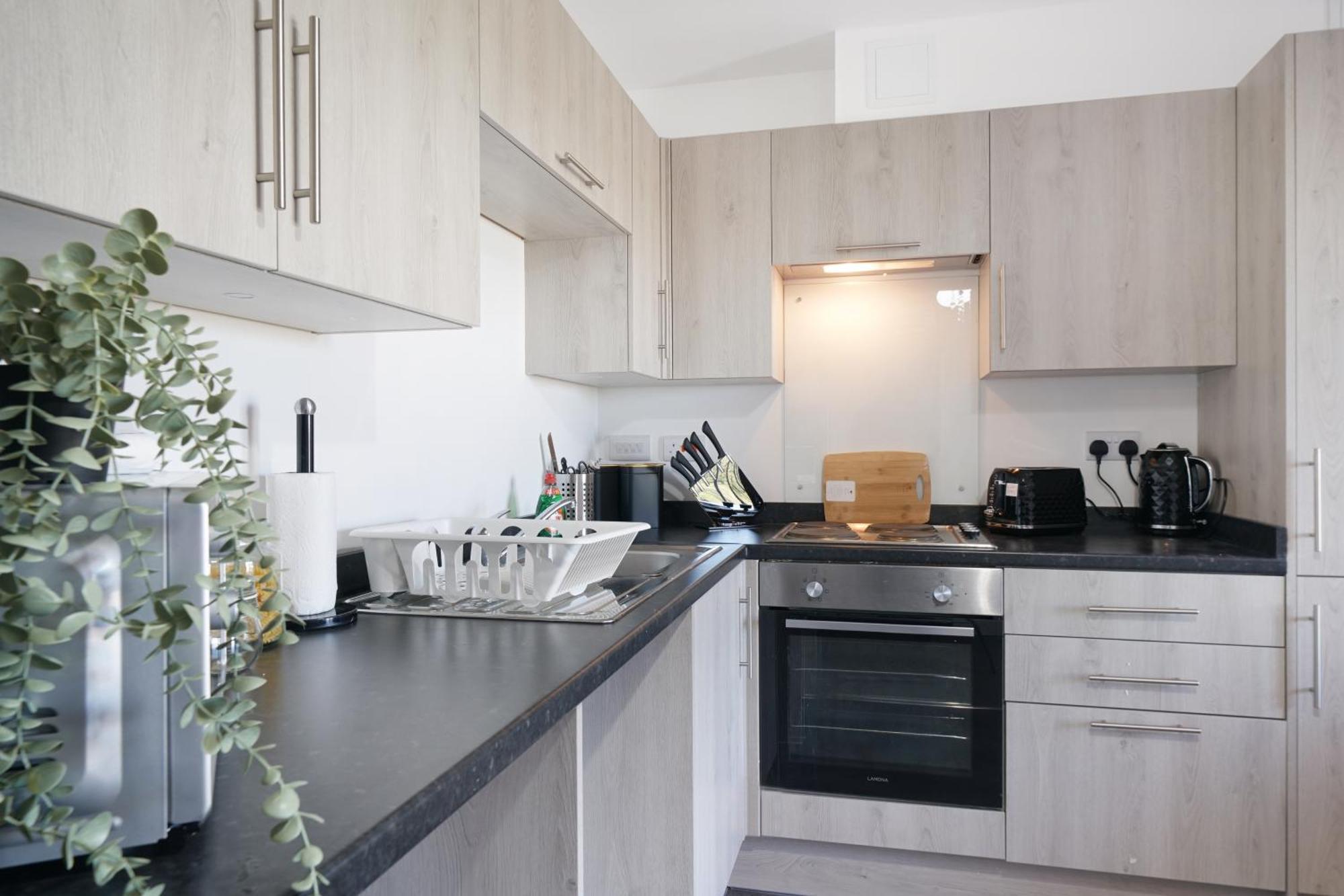 One And Two Bed Apartments Slough Near Heathrow Colnbrook ภายนอก รูปภาพ