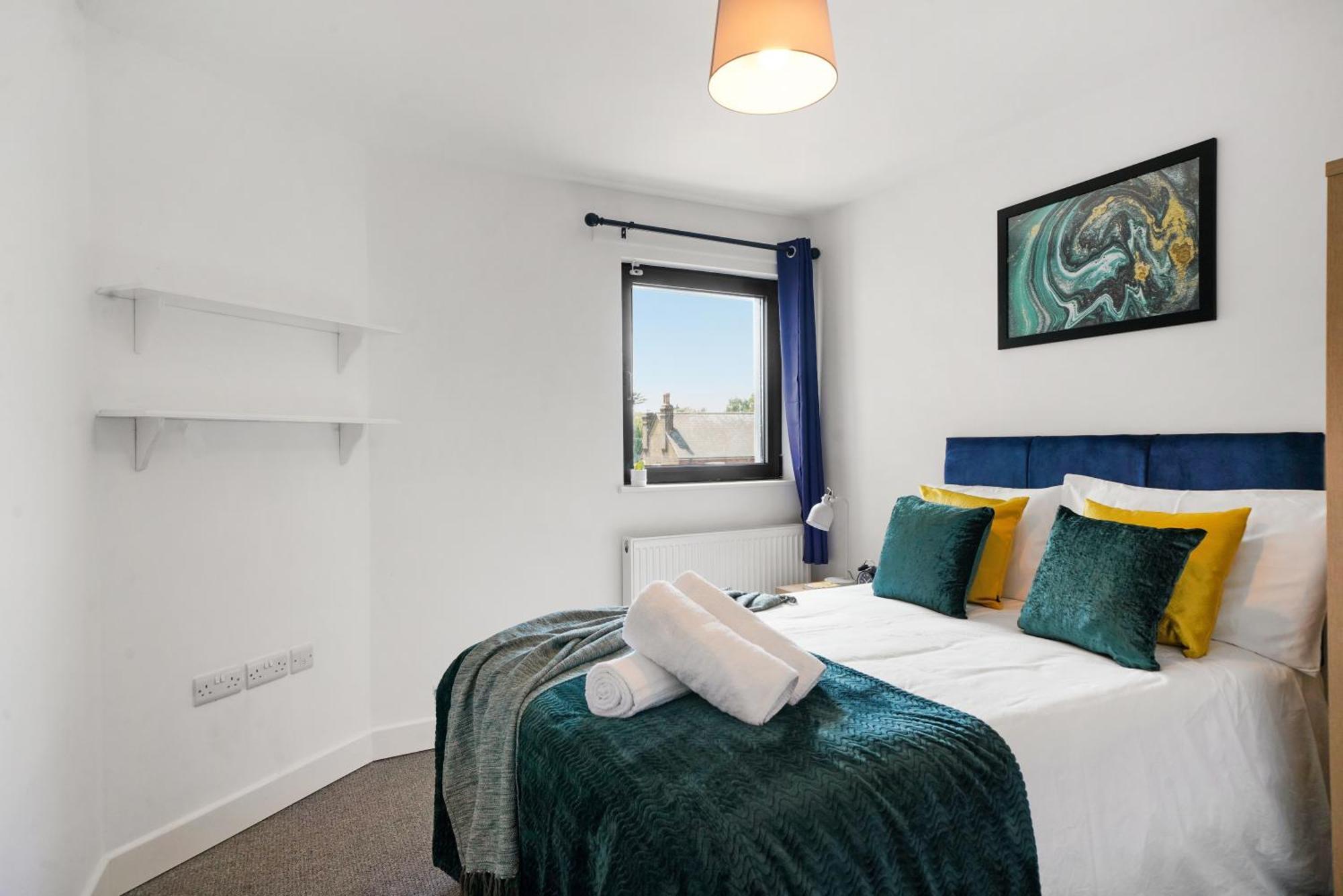 One And Two Bed Apartments Slough Near Heathrow Colnbrook ภายนอก รูปภาพ