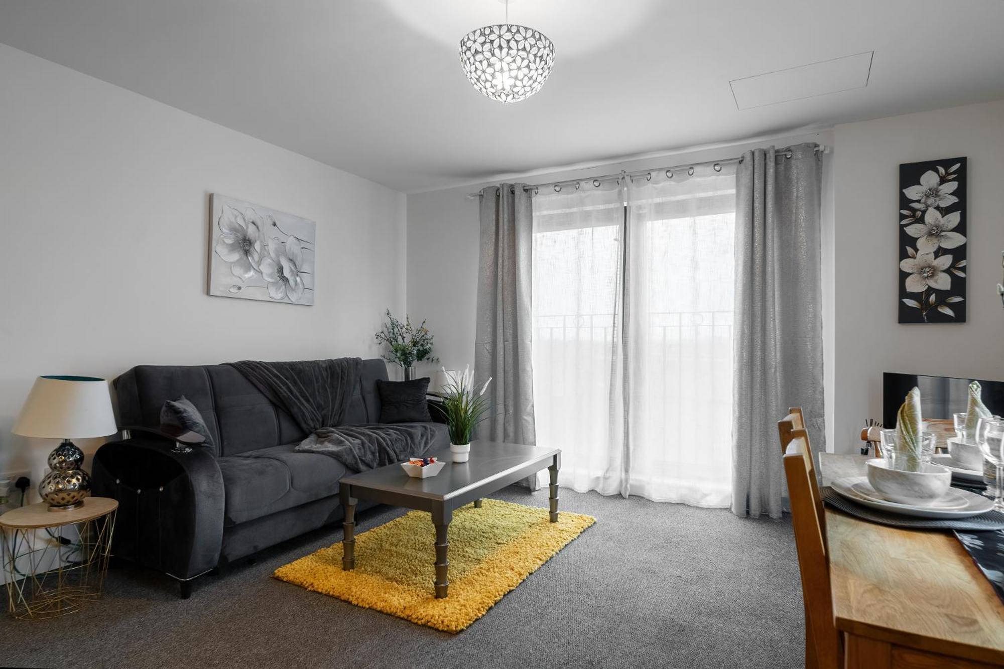 One And Two Bed Apartments Slough Near Heathrow Colnbrook ภายนอก รูปภาพ