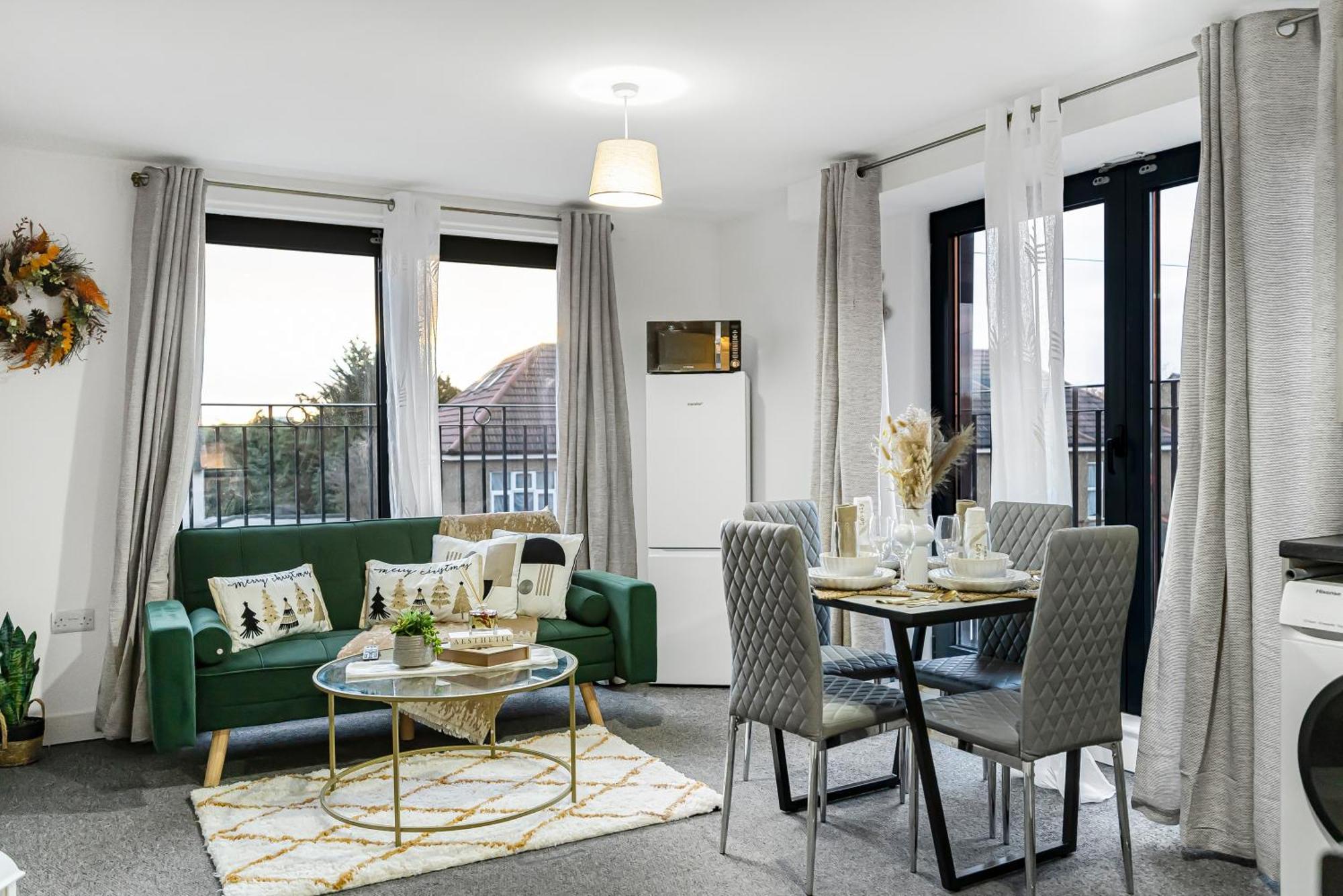 One And Two Bed Apartments Slough Near Heathrow Colnbrook ภายนอก รูปภาพ
